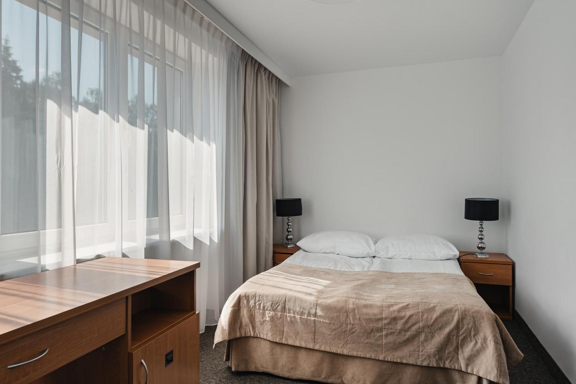 Hotel Rewita Rynia Białobrzegi Esterno foto