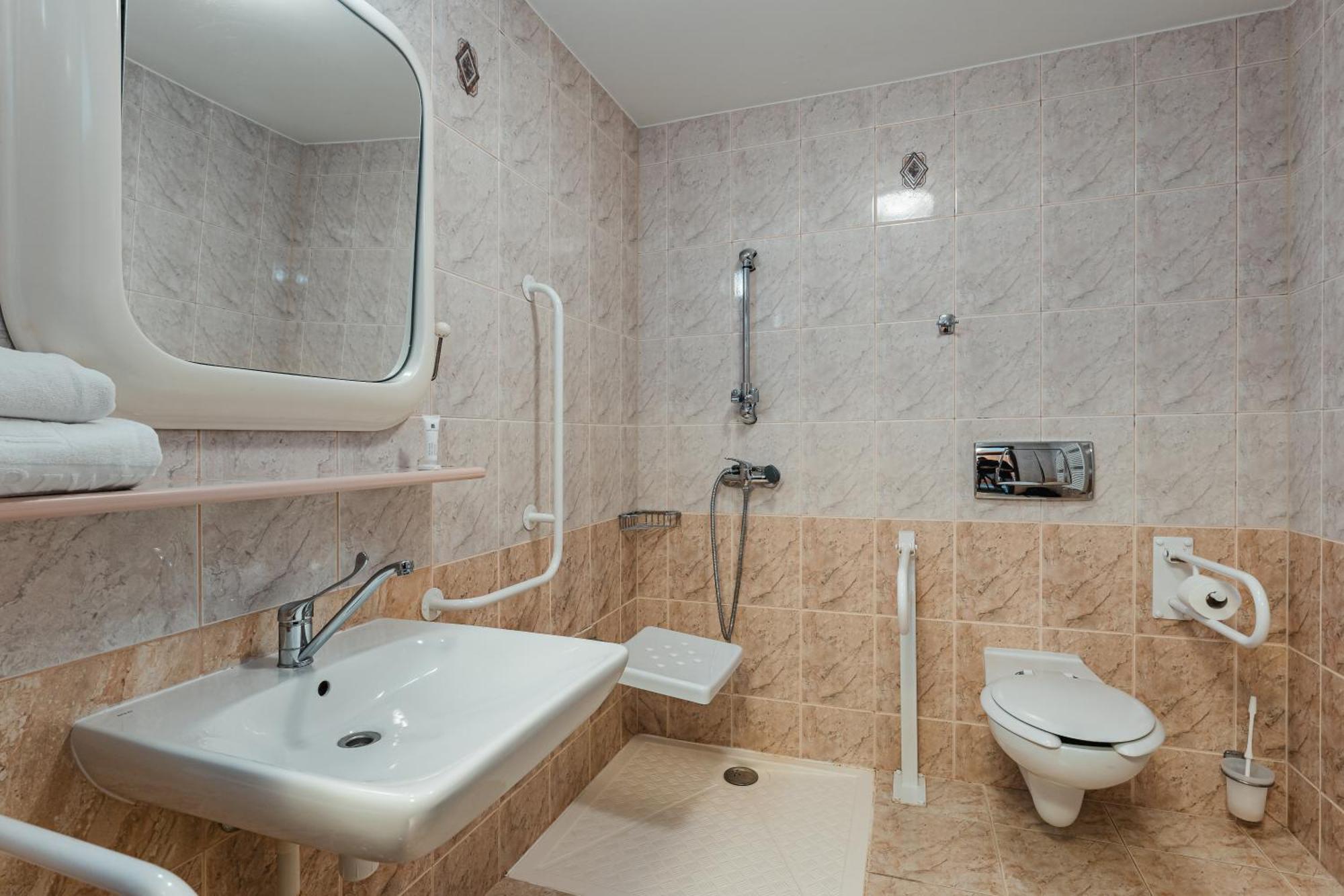 Hotel Rewita Rynia Białobrzegi Esterno foto
