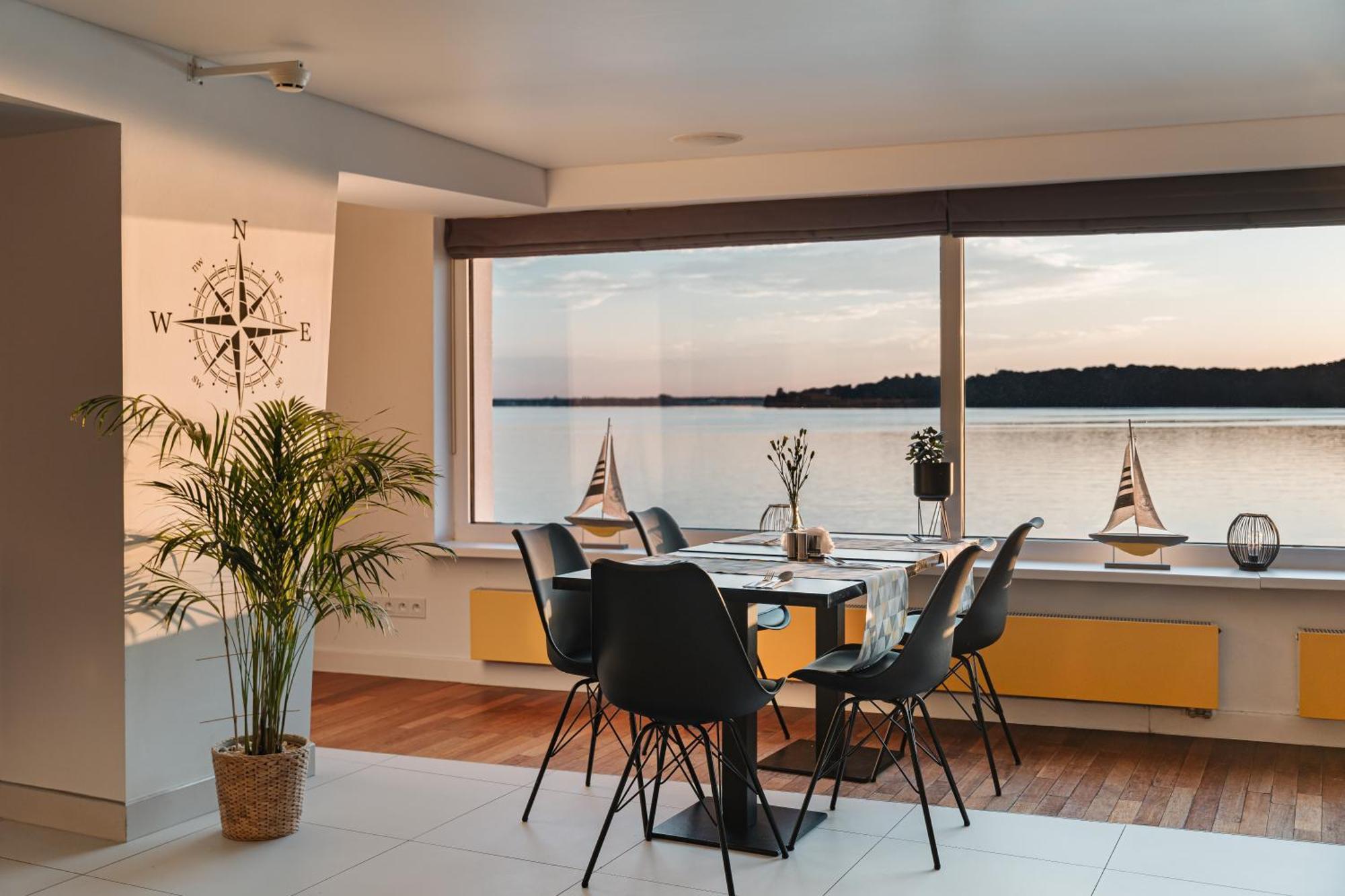 Hotel Rewita Rynia Białobrzegi Esterno foto