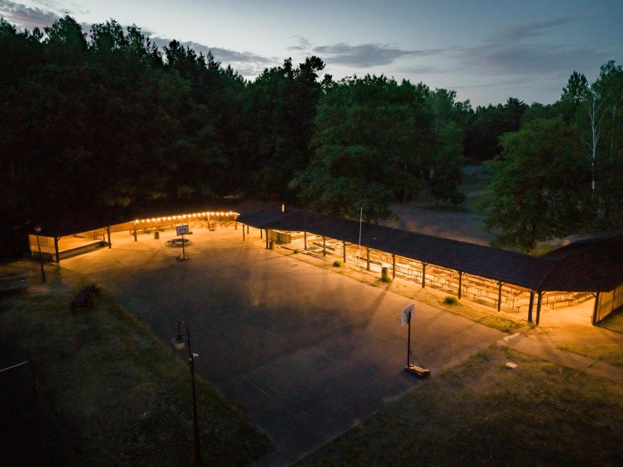 Hotel Rewita Rynia Białobrzegi Esterno foto